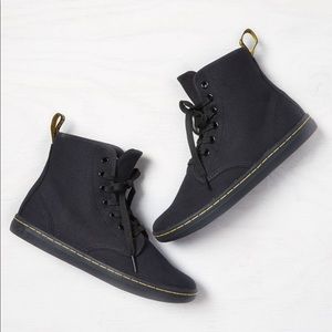 DR. MARTENS Black Shoreditch Canvas Boots 37